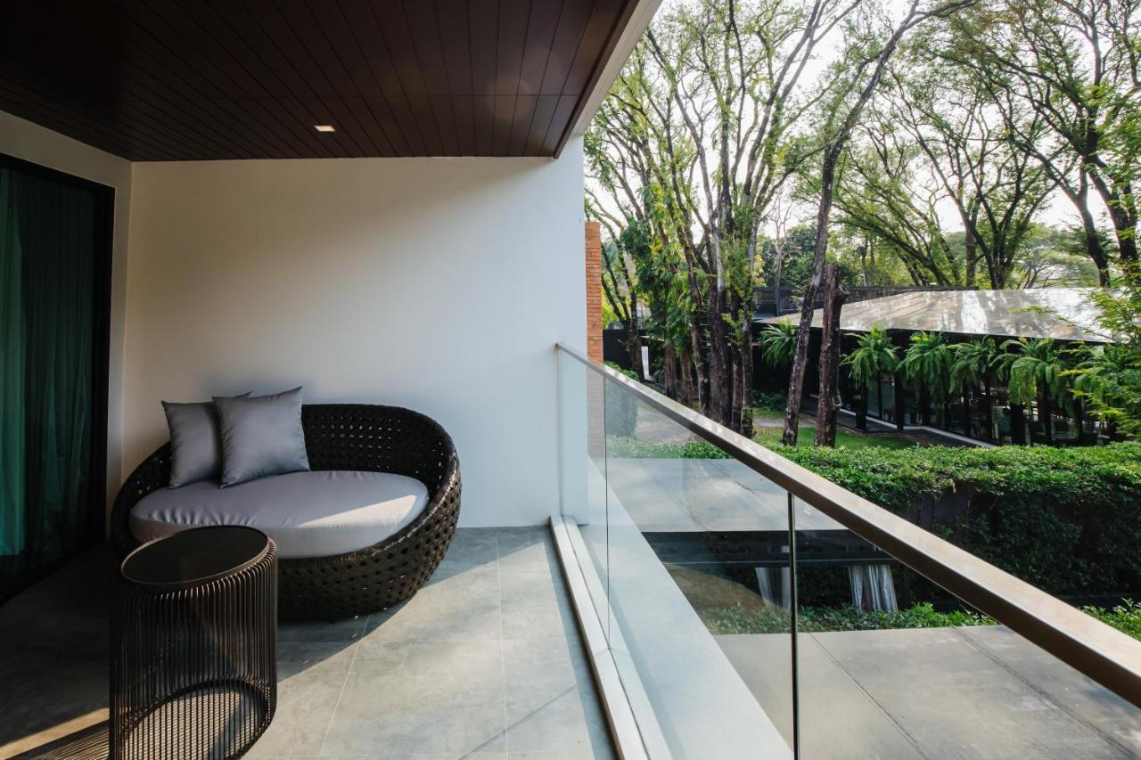 Cross Chiang Mai Riverside Exterior photo